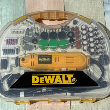 Гравер dewalt 211 насадок Полный комплект