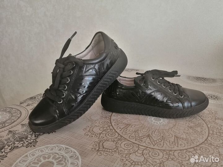 Закрытые туфли д/девочки, р32, 20см, кожа