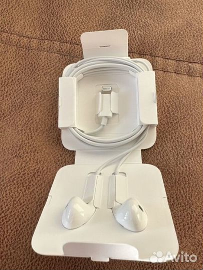 Новые наушники earpods проводные