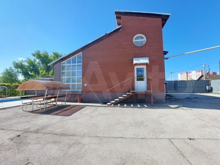 Дом 175 м² на участке 15 сот.