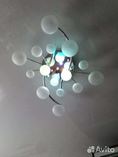 Люстра 3 шт и бра настенный