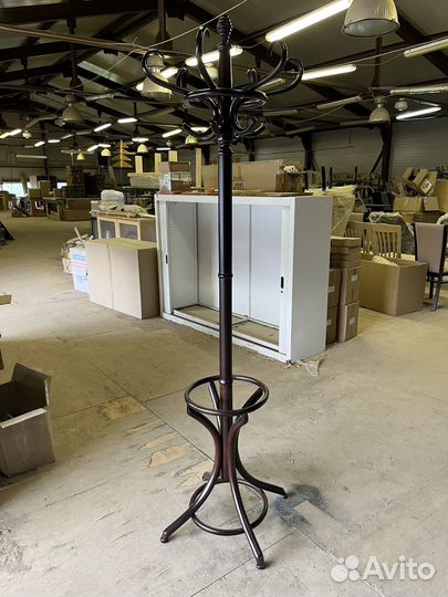 Вешалка напольная