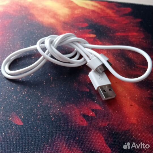 Зарядка на iPhone 4