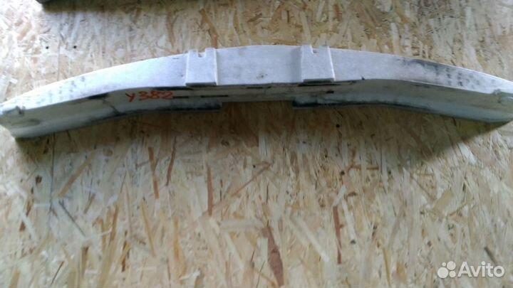 Абсорбер наполнитель бампера передний Nissan
