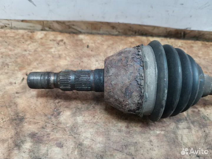 Привод передний левый Opel Astra H универсал 1.6