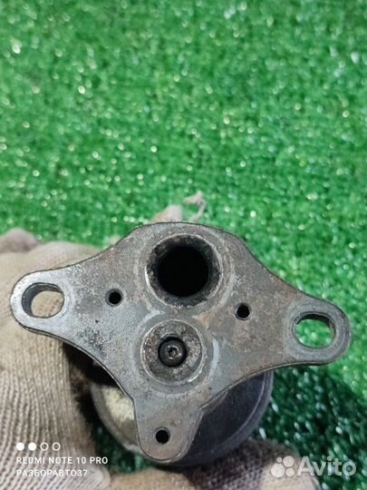 Крепление клапана EGR Chevrolet Aveo T250 B12S1