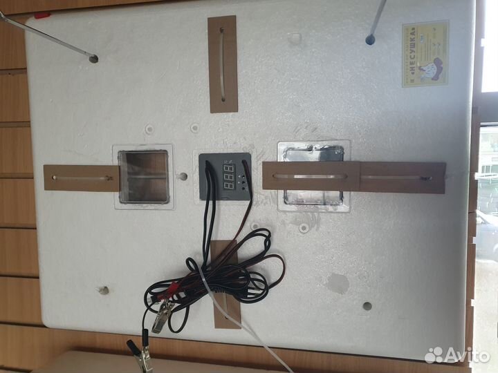 Инкубатор для яиц автоматический