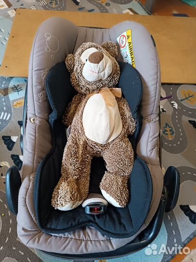 Детское автокресло от 0 maxi cosi