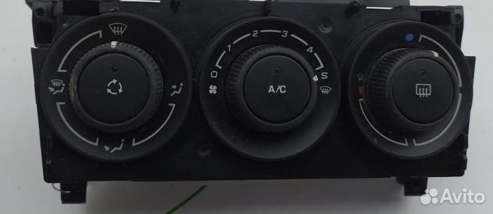 Переключатель отопителя Peugeot 5008