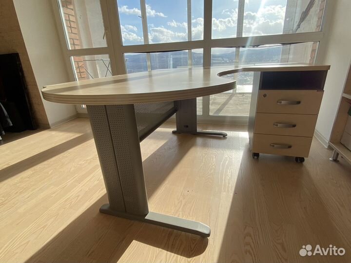 Письменный стол офисный дэфо