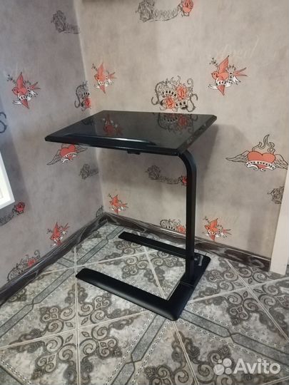 Столик для ноутбука