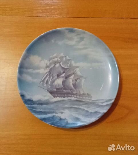 Тарелка настенная