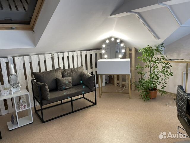 Сдам рабочее место визажиста/стилиста/ бровиста