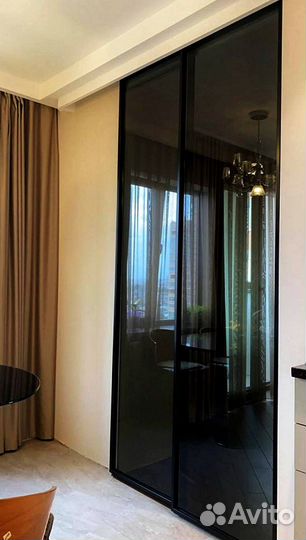 Раздвижная перегородка с матовым стеклом