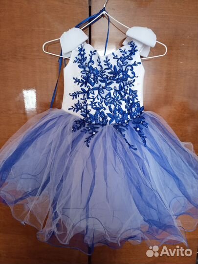 Платье нарядное