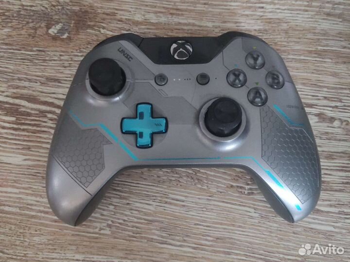 Xbox One Halo edition