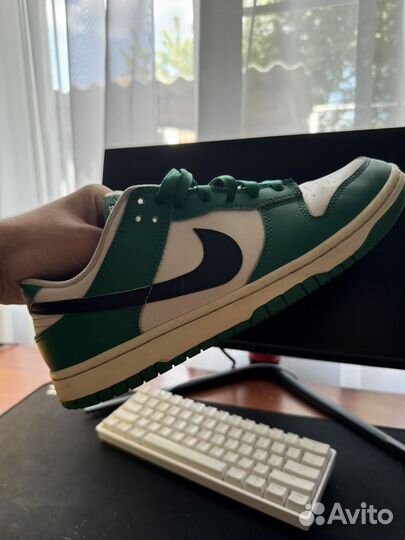 Nike dunk low lottery green