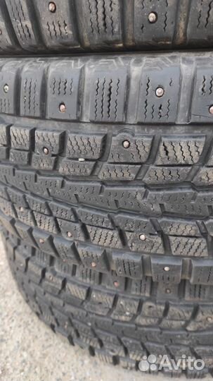 Dunlop SP Winter Ice 01 245/70 R16 107T