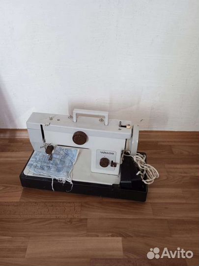 Швейная машина чайка 134а