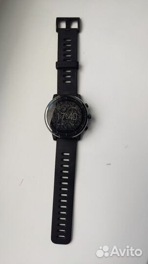 Часы Amazfit Stratos