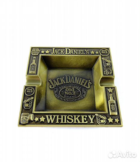 Подарочный набор для мужчин Зажигалка, пепельница