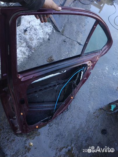 Дверь задняя правая Mercedes Benz W204 2007-2015