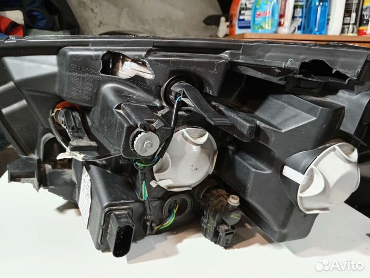 Фара правая LADA vesta