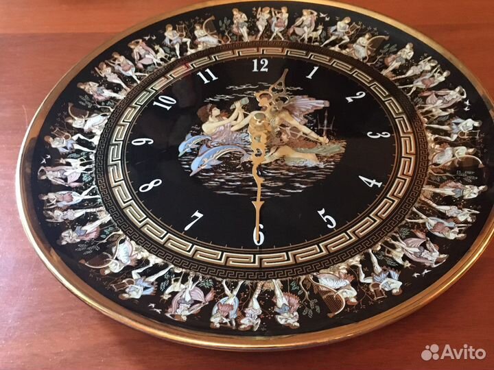 Часы-тарелка. Чёрная керамика. Греция