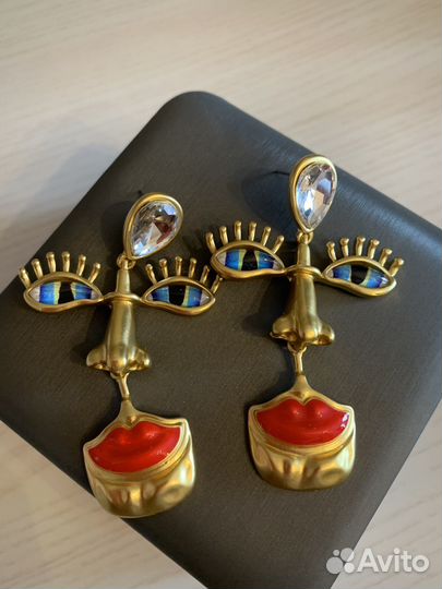 Серьги Schiaparelli style на доставке