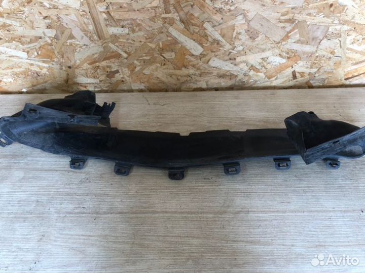 Дефлектор радиатора Mercedes-Benz E-Класс