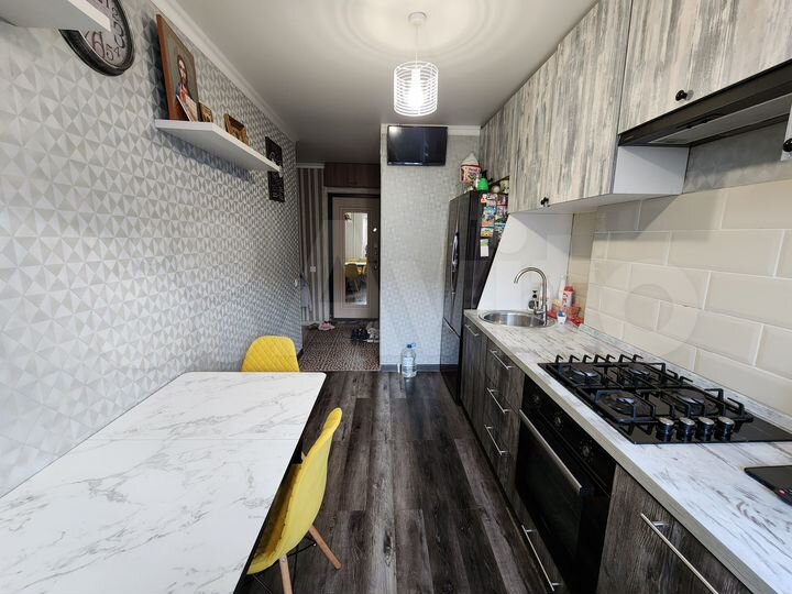 4-к. квартира, 62 м², 3/5 эт.