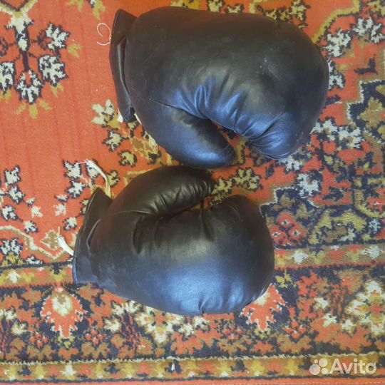 Боксерские перчатки советские