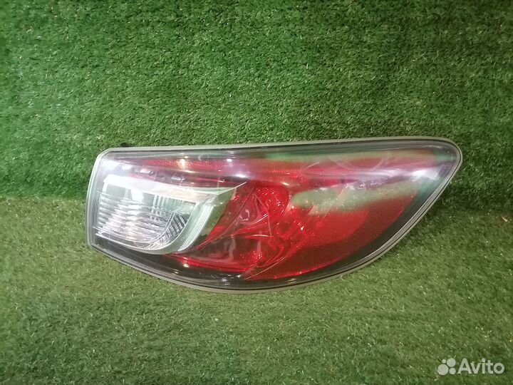 Фонарь (стоп сигнал) правый P8524 Mazda Axela BL6F