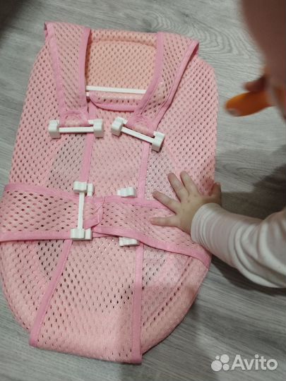 Ванночка, гамак и горка для купания малышей