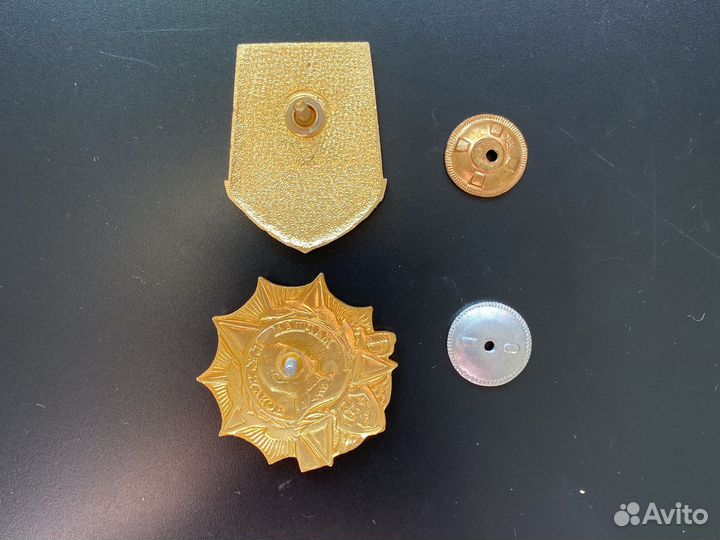 8 штук Значки СССР советские разные листай