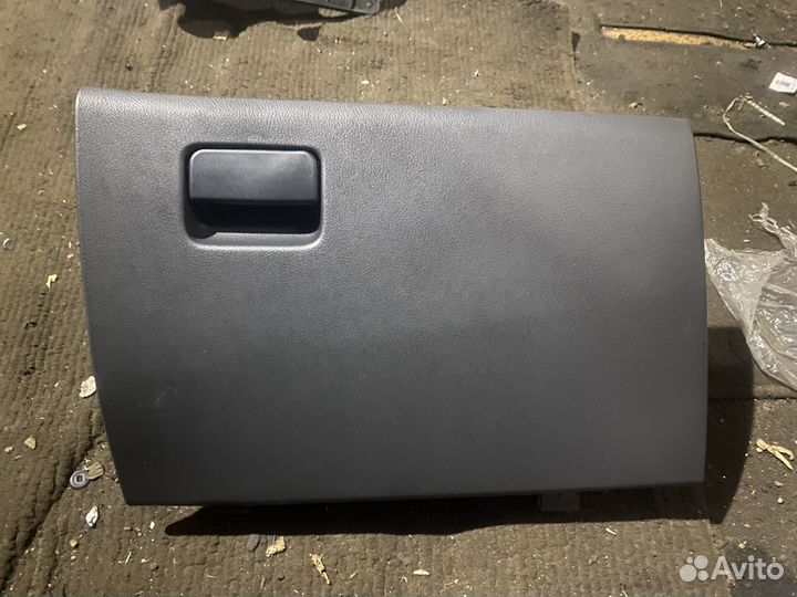 Бардачок новый Mitsubishi Outlander 3