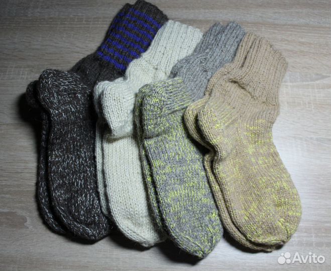 Вязаные носки, тапочки, пинетки