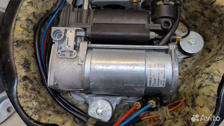 Компрессор воздушный BMW X5 E53, 2004