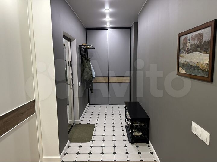 2-к. квартира, 76 м², 7/18 эт.