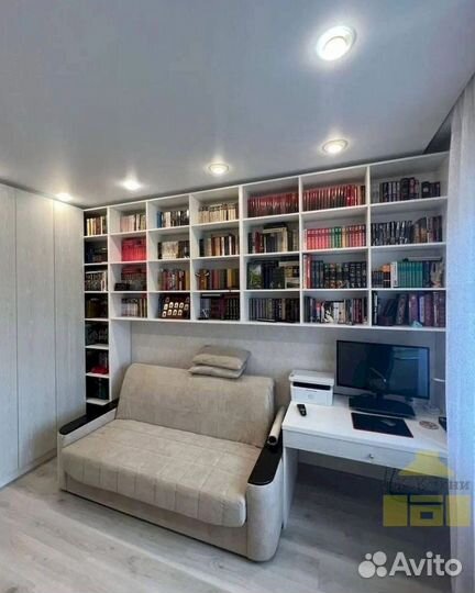 Встраиваемый шкаф