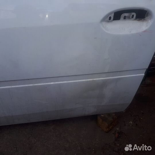 Дверь передняя левая renault logan