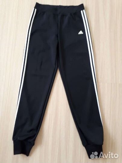 Спортивный костюм женский новый