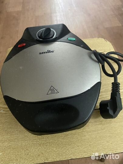 Электрическая вафельница