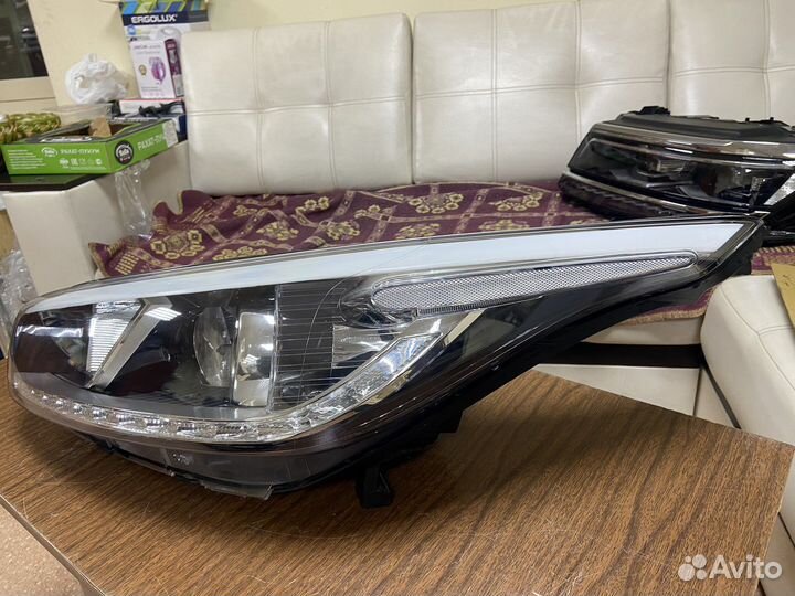 Фара левая Kia Ceed 2 JD 12-18 с дхо