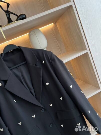 Стильный женский деловой блейзер хит 2024 черный