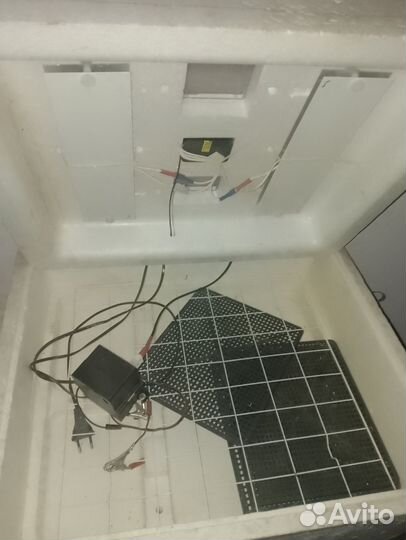 Инкубатор для яиц автоматический