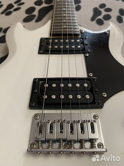 Электрогитара