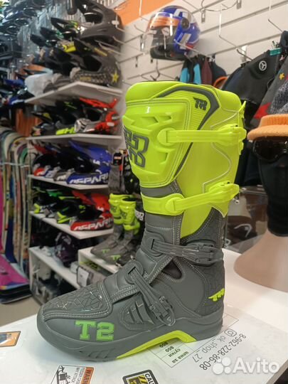 Мотоботы кроссовые новые