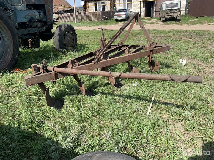 Плуг тракторный 5-ти корпусной