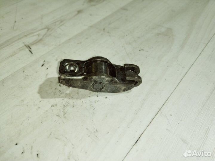 Рокер Volvo Xc90 D5244T4 2006